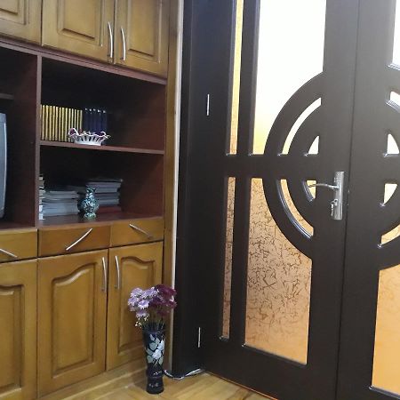 Madona'S House Apartment Batumi Exterior photo
