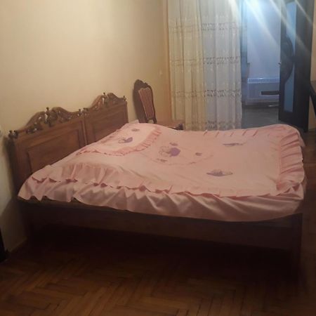 Madona'S House Apartment Batumi Exterior photo